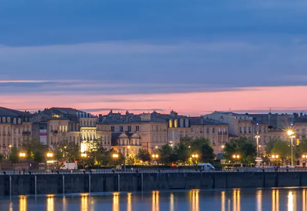 TA25111_TA Cruise & Tour Film Festival Event_Jun25_Blog 1 Timeless Rivers & Romantic Capitals_R1_Header 02.jpg