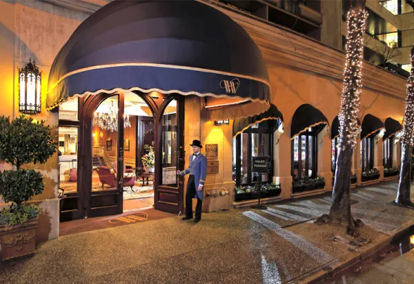 Best Sleeps In & Around Vancouver luxury travel