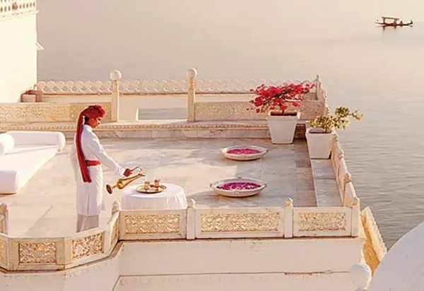 Palatial Stays luxury travel