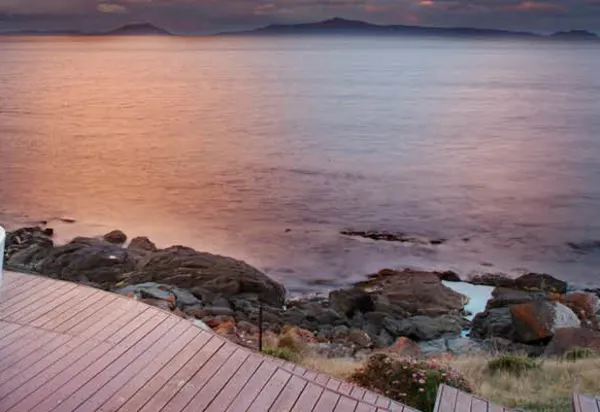 Five Bathtubs around the world with stunning views luxury travel