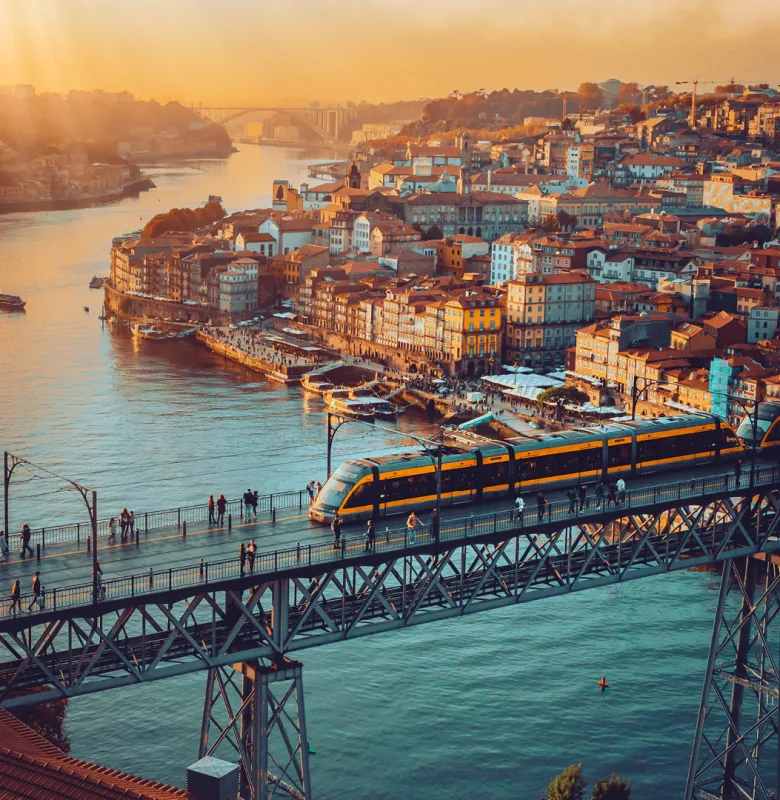 Portugal_Para2_POI_Hero_Douro River.jpg