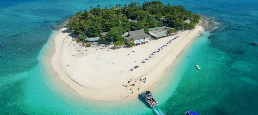 Day 4-8 Beachcomber Island Resort
