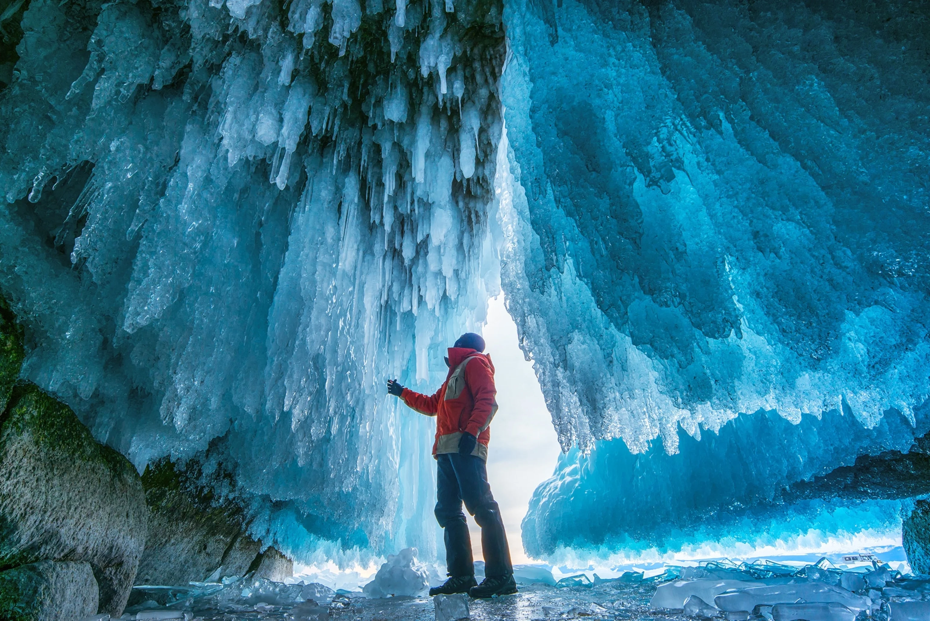 siberian-adventures-ice-cave-baikal.jpg