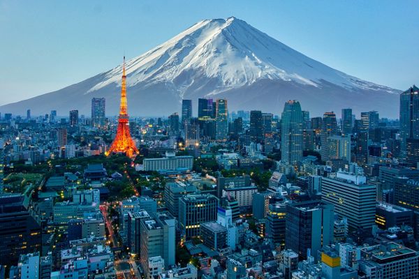 Tokyo skyline, Tokyo tower is lite up and mount Fuji in the background