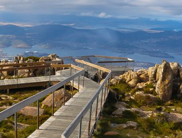 Broad walk on a mountain overlooking ocean views and the town of Hobart