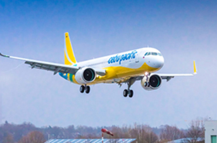 Cebu Pacific plane landing