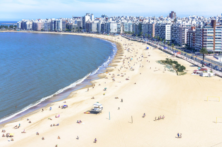 Birds eye view of Pocitos beach