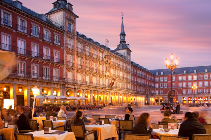 dining al fresco in Placa mayor, Madrid
