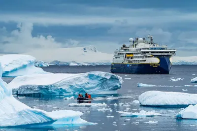 National Geographic-Lindblad Expeditions luxury cruises