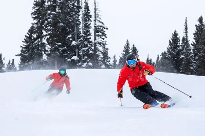 Private ski instructor at Snowmass luxury ski holiday