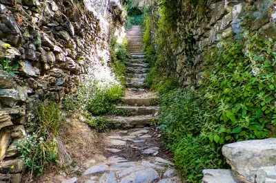 Travel Associates The Cinque Terre Hiking Trail