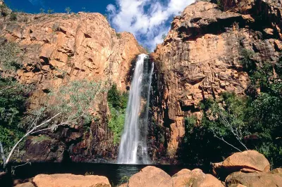 Travel Associates Get on Board The Ghan