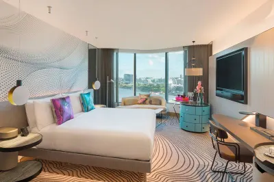 W Hotel, Brisbane