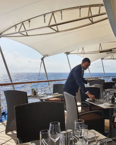 Travel Associates Cruising the Silversea way