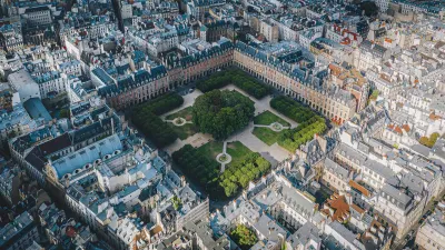 Le Pavillon de la Reine luxury hotel Paris France