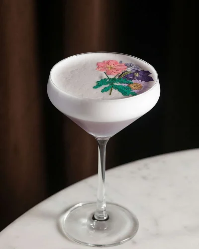 Shangri-La Toronto luxury hotel Canada