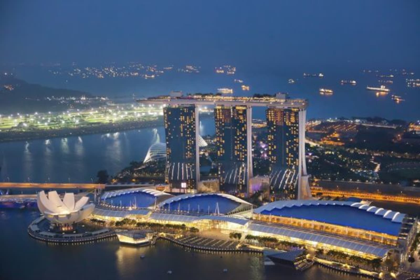 City shot of skyscrapers in Singapore