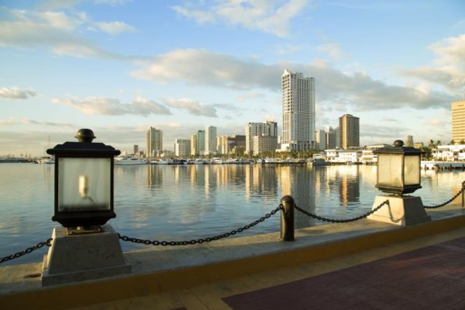 Bay view of city skyline in Manila