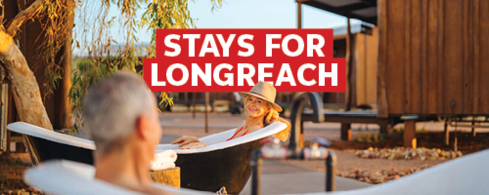 Stays for Longreach | couple in bathtubs in the outback