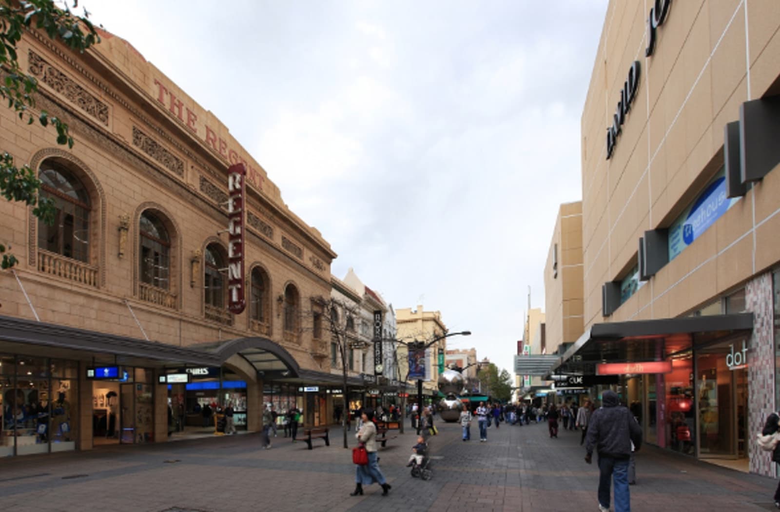  Old mall by the road 