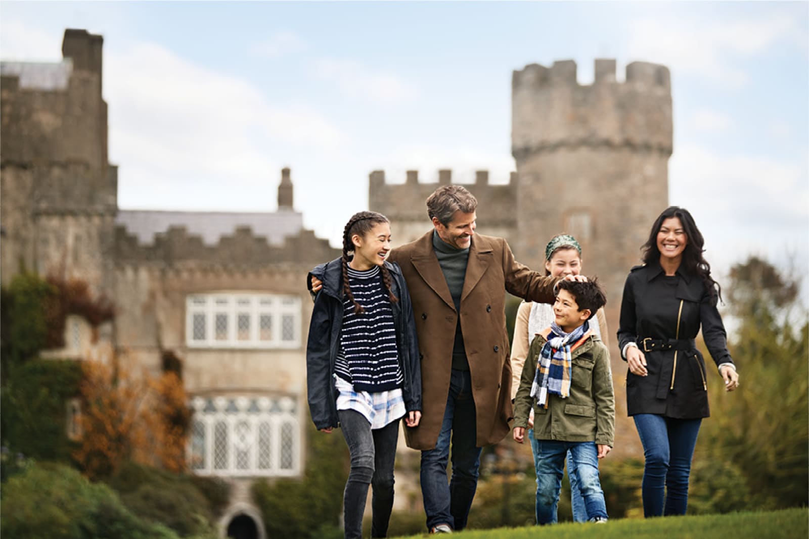Family enjoying a off-board trip in the UK