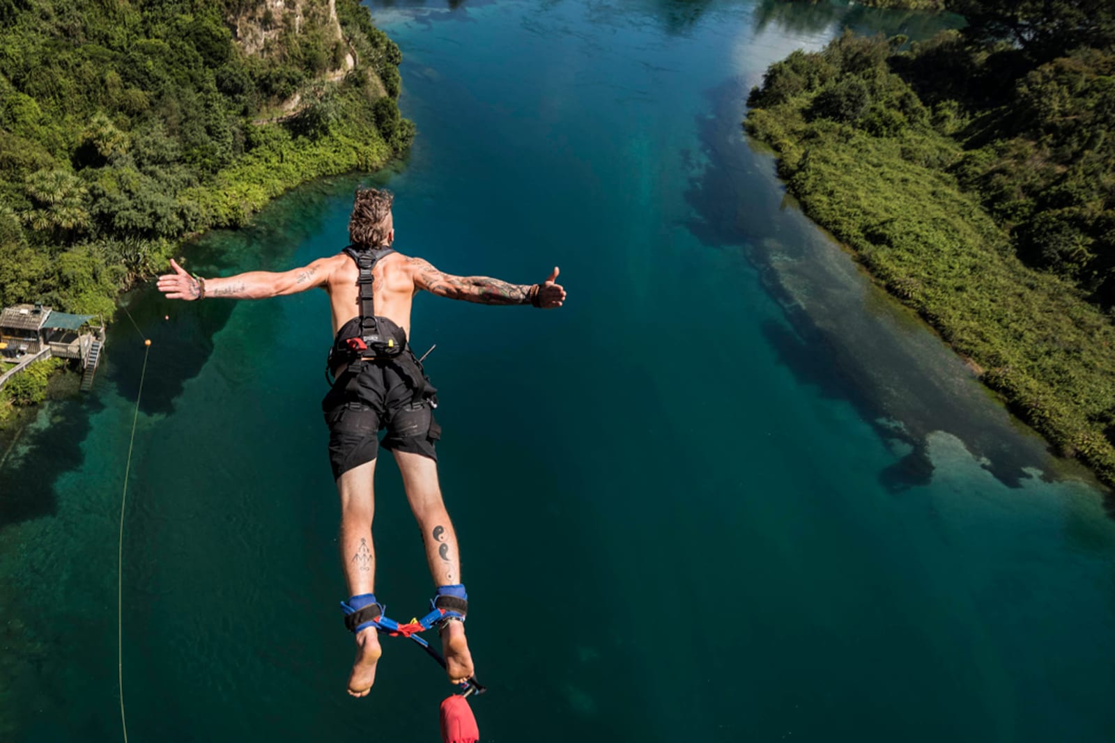 Bungee jumping in Queenstown