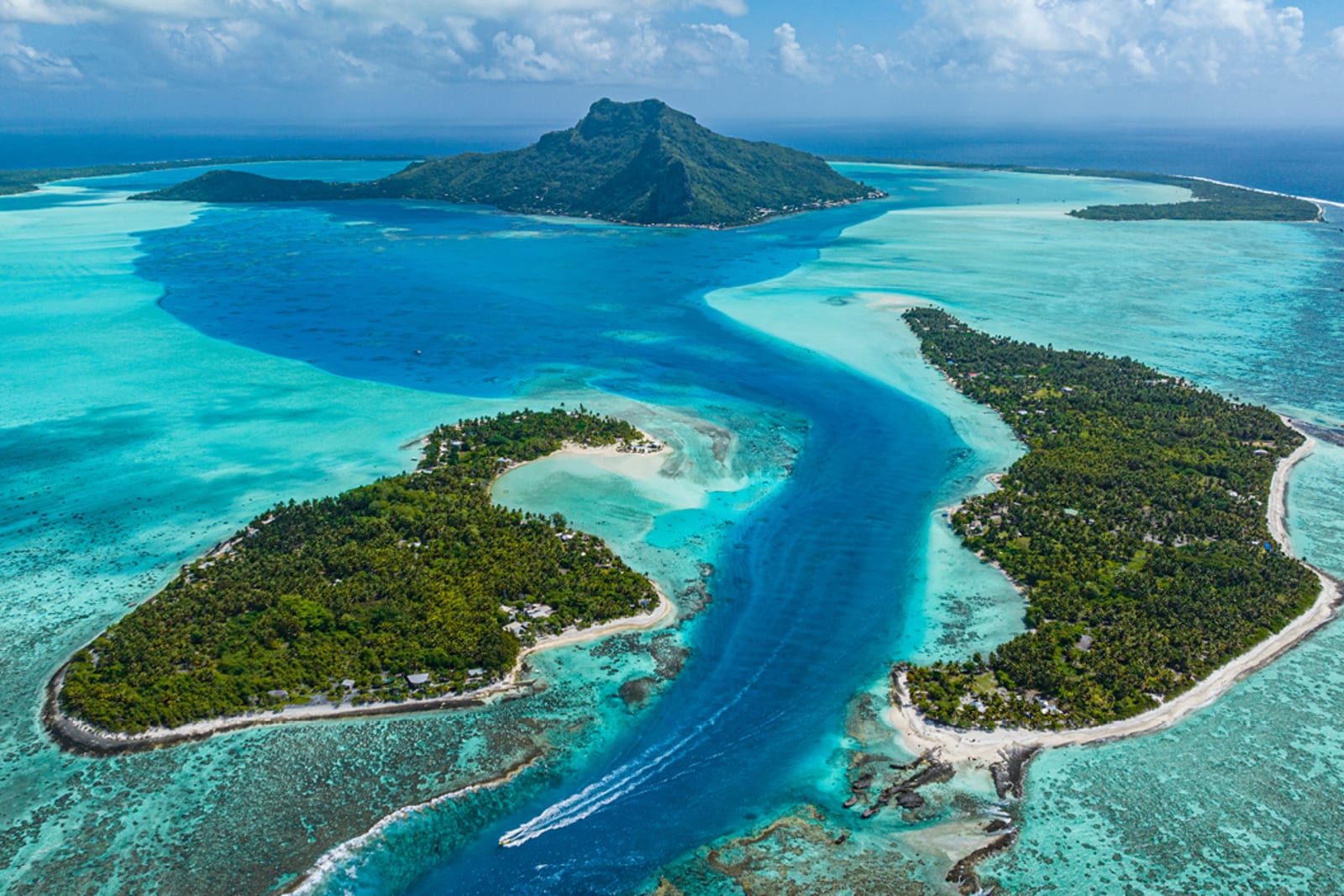 Maupiti island with views of Mount Teurafaatiu