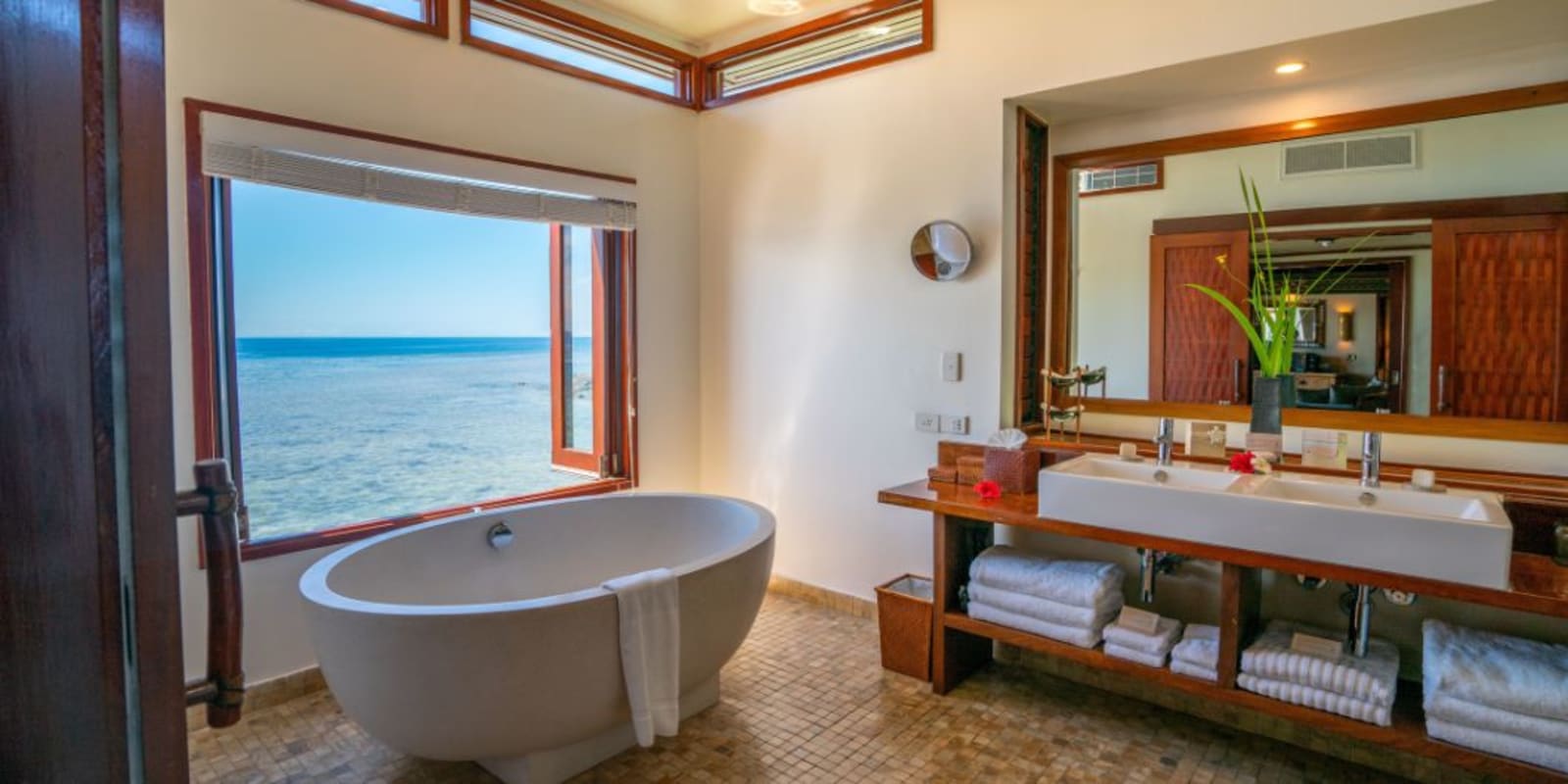 Likuliku Overwater Bure bathroom