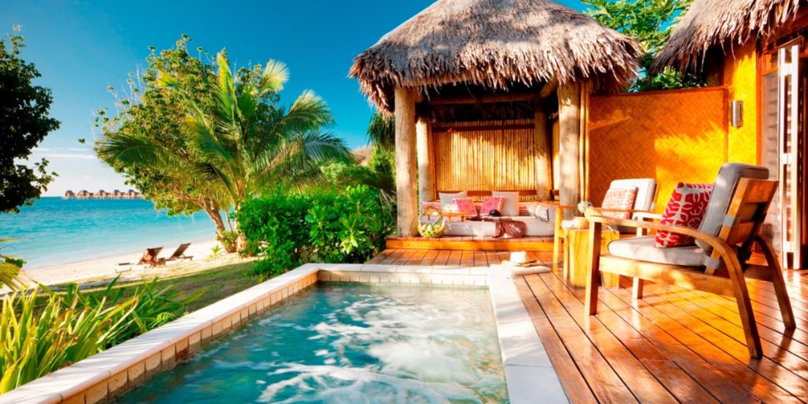 Likuliku Deluxe Beachfront Bure Exterior