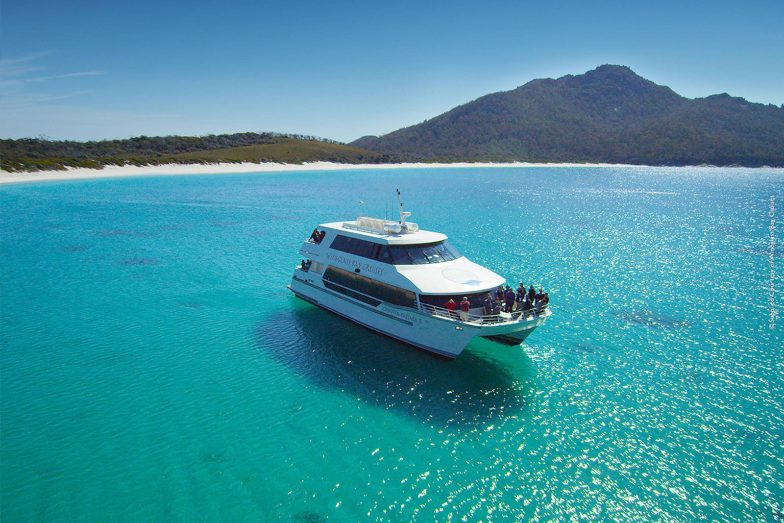 Wineglass Bay. Image credit: Windeglass Bay Cruises.