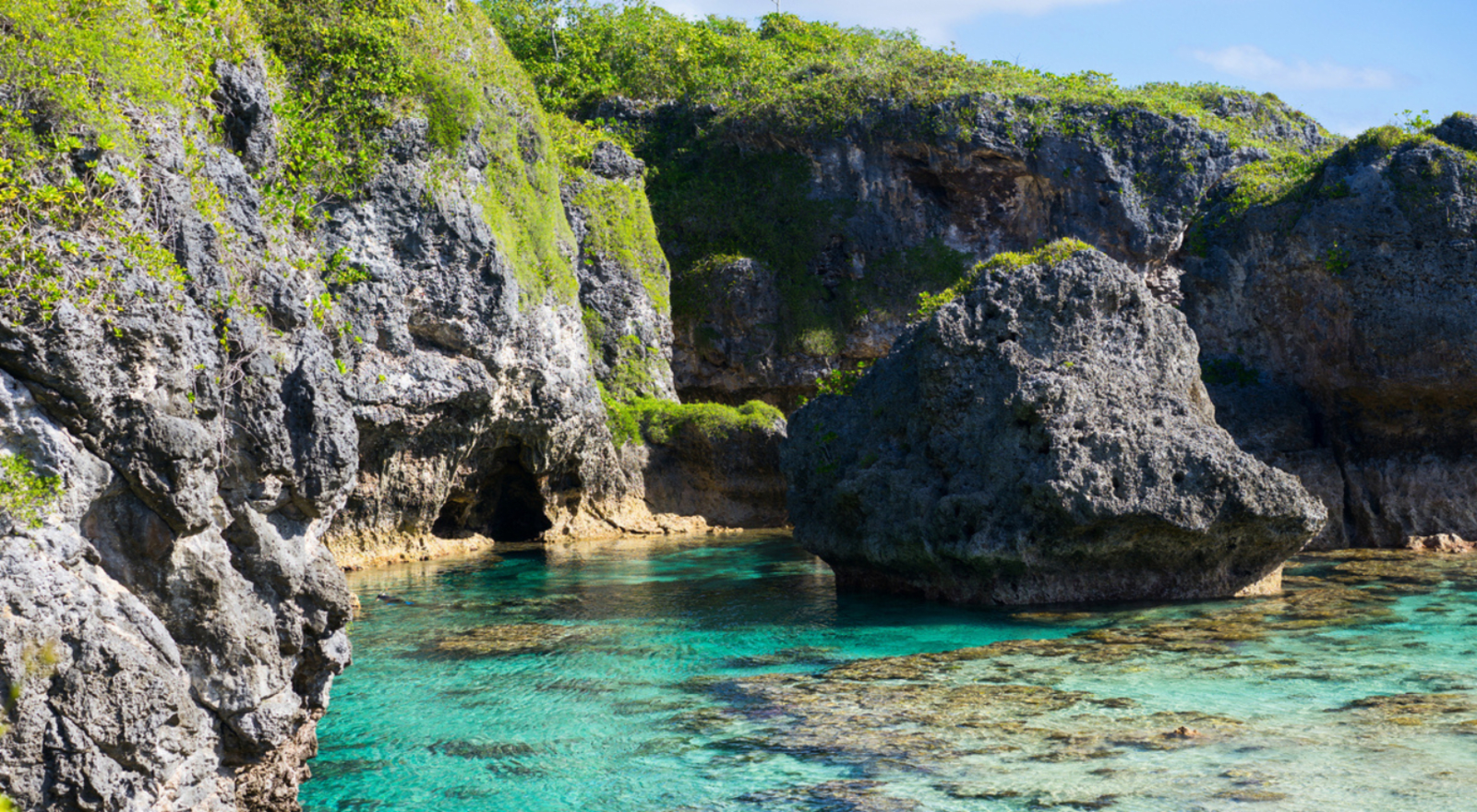 rock pools on the island of niue