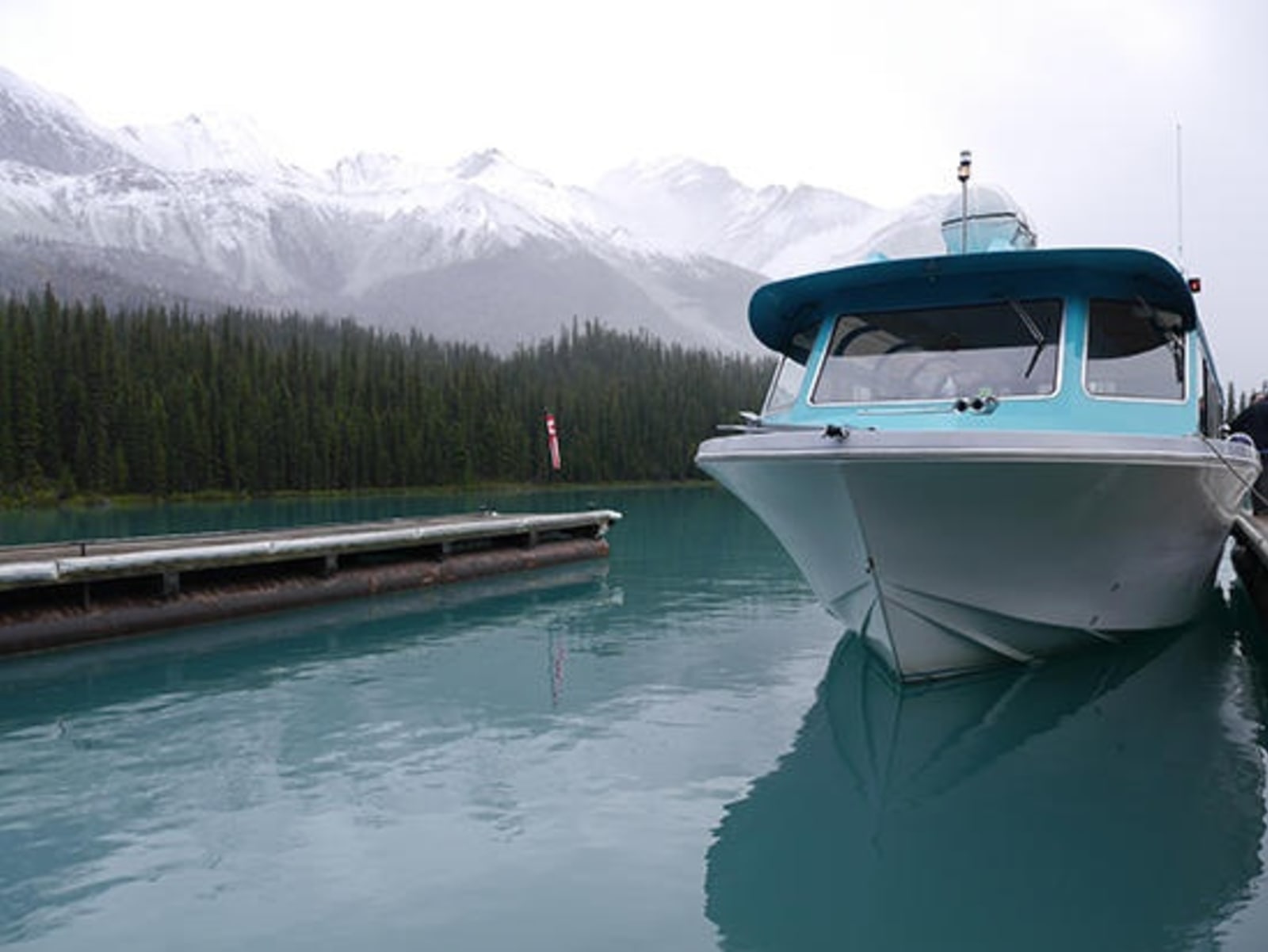 15-Boat-to-Spirit-Island-Maligne.jpeg
