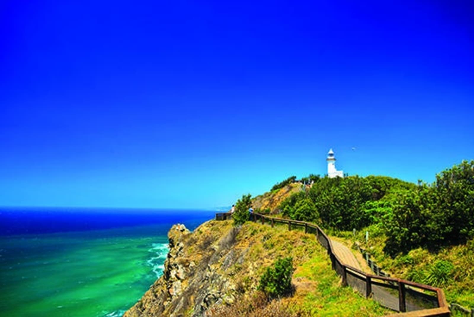 3byron-bay-shutterstock_47332681.jpg