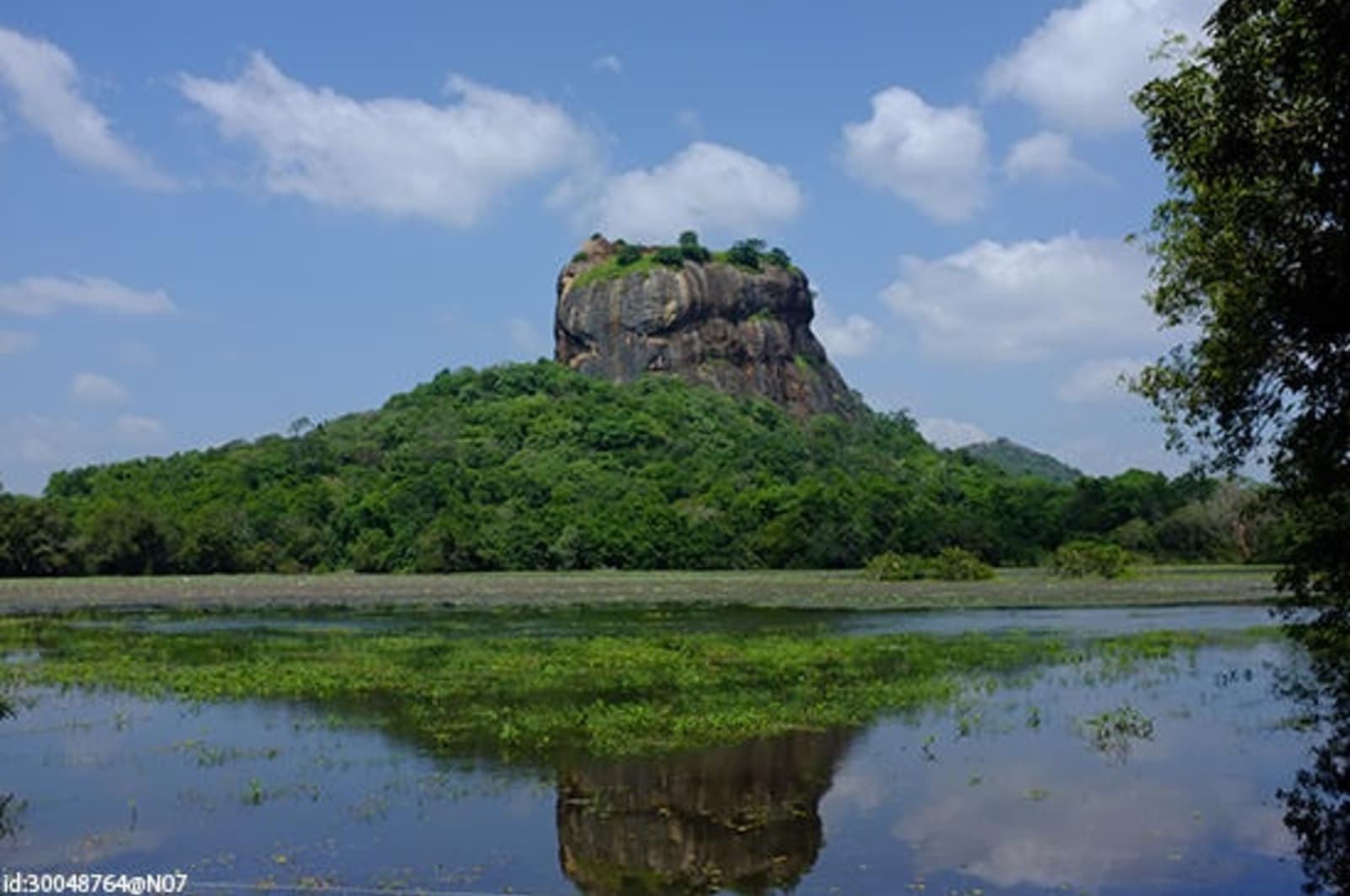5-Sigiriya-rock-FLICKR-id30048764@N07.jpeg