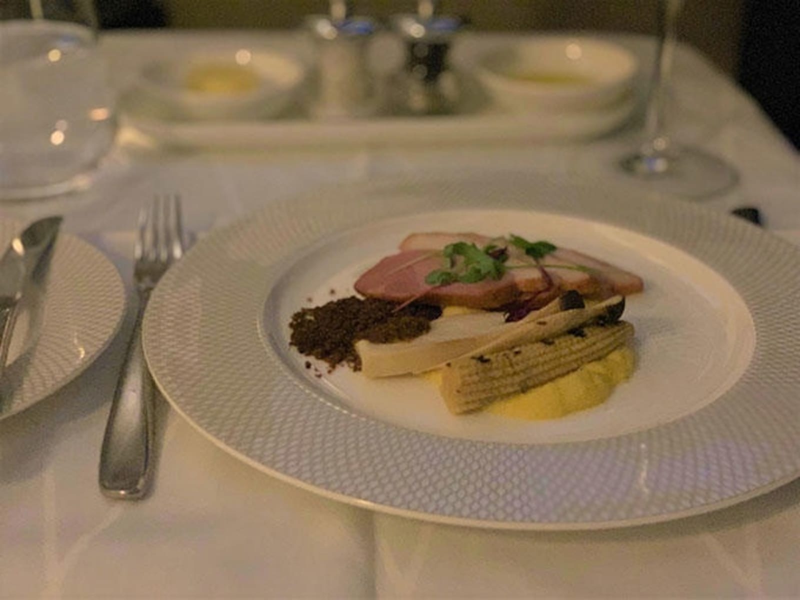 6-smoked-duck-to-start-served-on-william-edwards-fine-bone-china-ps.jpeg