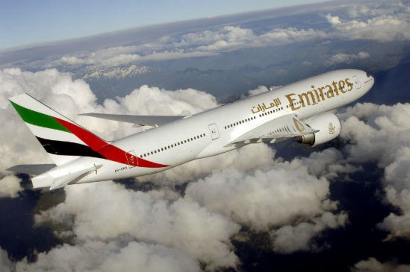 Emirates-B777-1.jpg