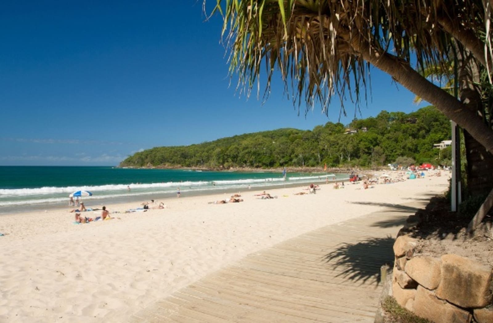 Noosa_Beachfront.jpg