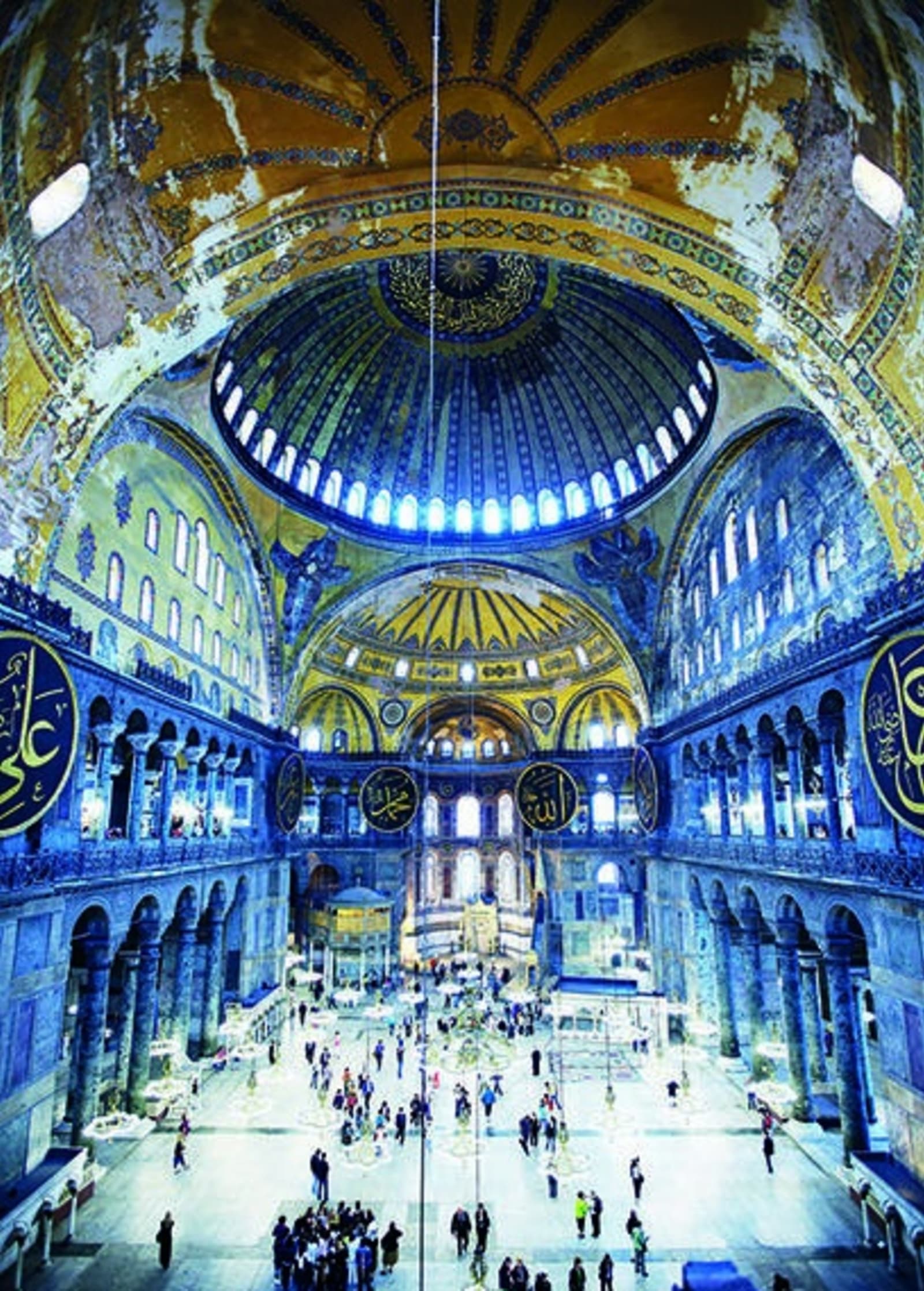 RS-10-AyaSofya-Mark-Read-Lonely-Planet.jpg