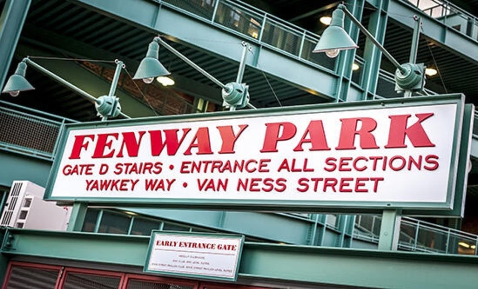 RS-Fenway-Park-Boston-shutterstock_174440486.jpg