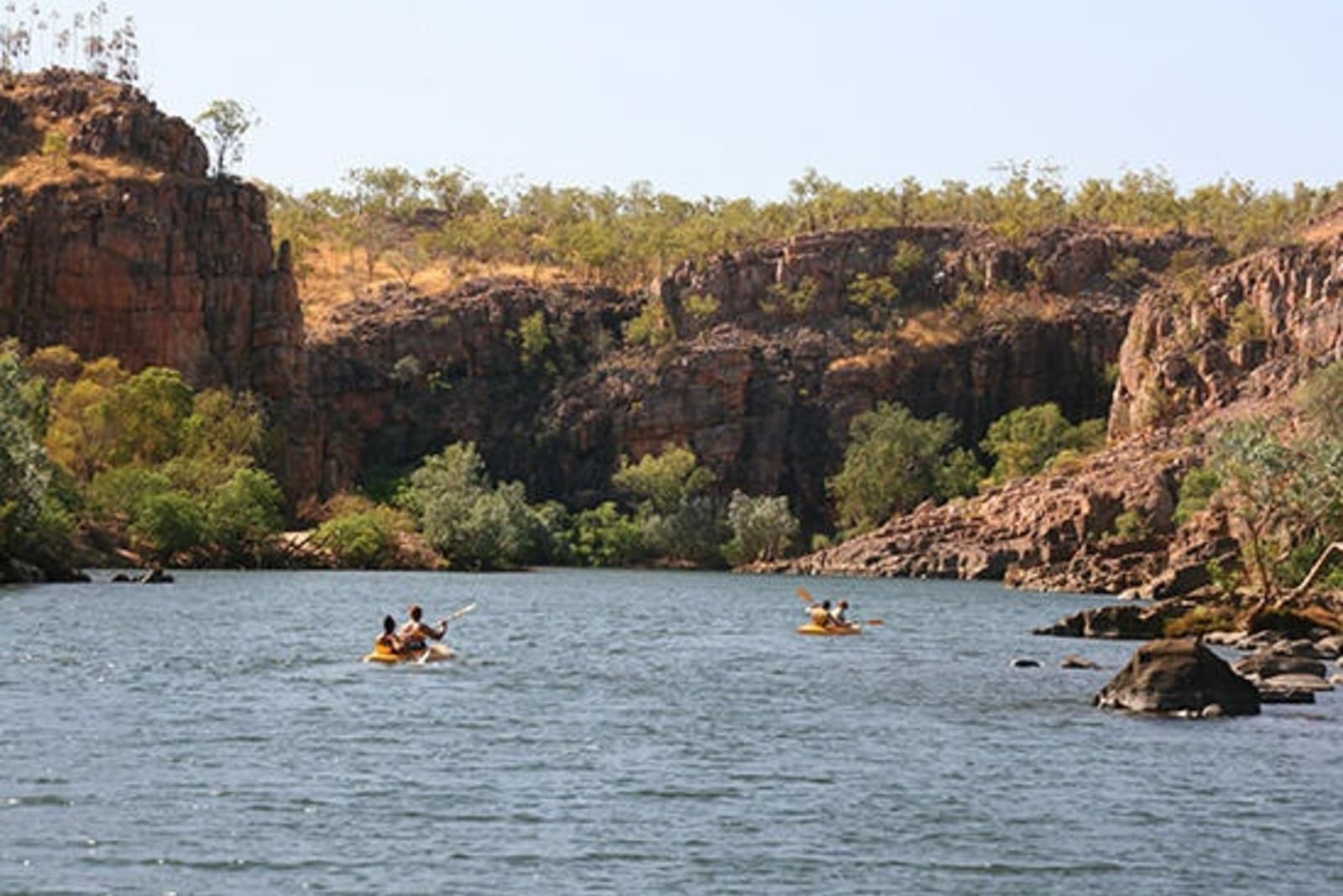 RS-Kayaking-Katherine-Gorge-shutterstock_85740886.jpg