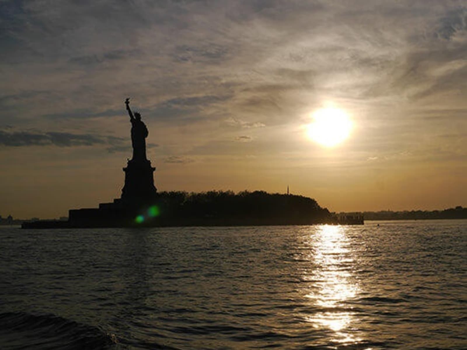 RS-Statue-of-Liberty-at-sunset.jpg
