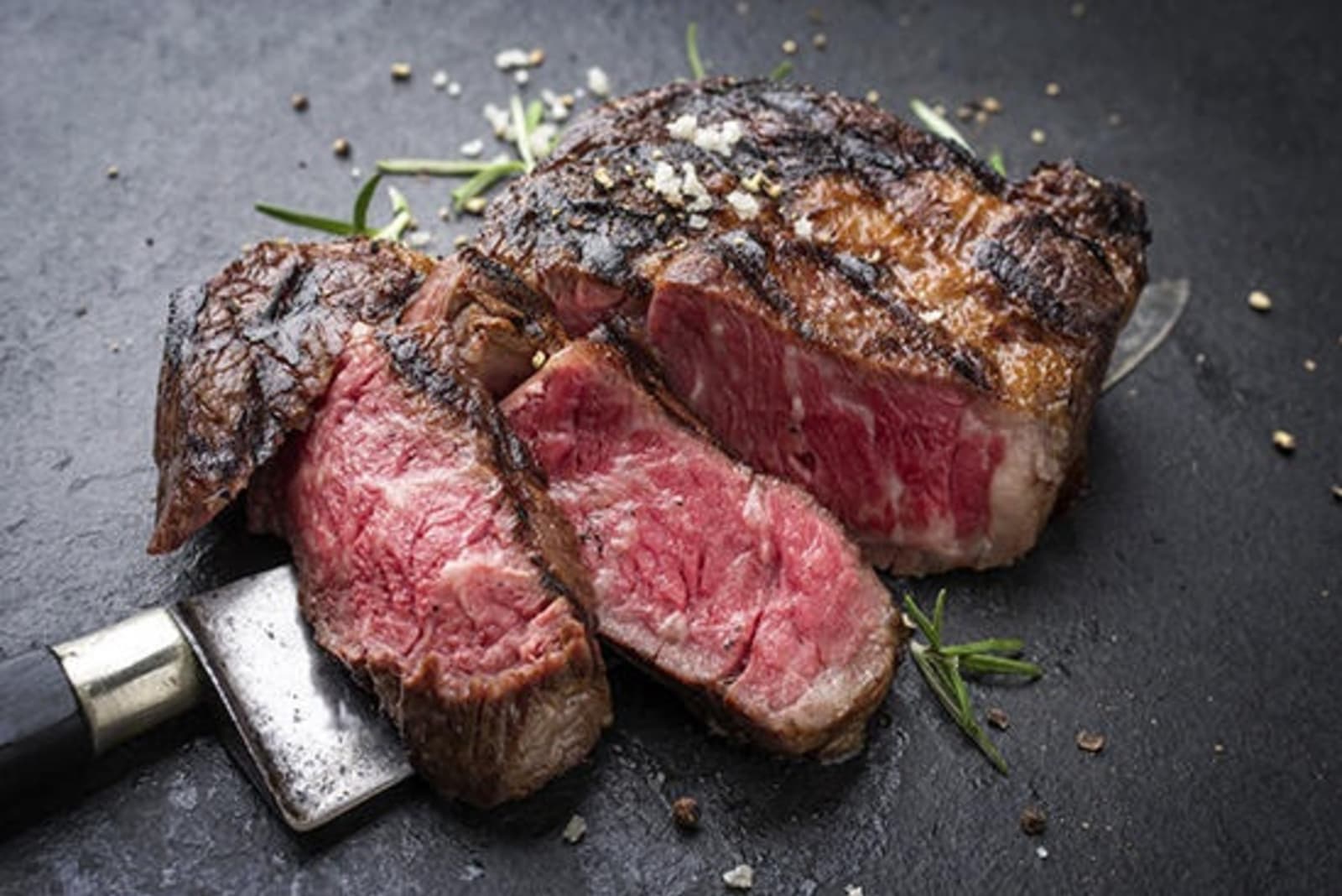 RS-Wagyu-beef_604712165.jpg