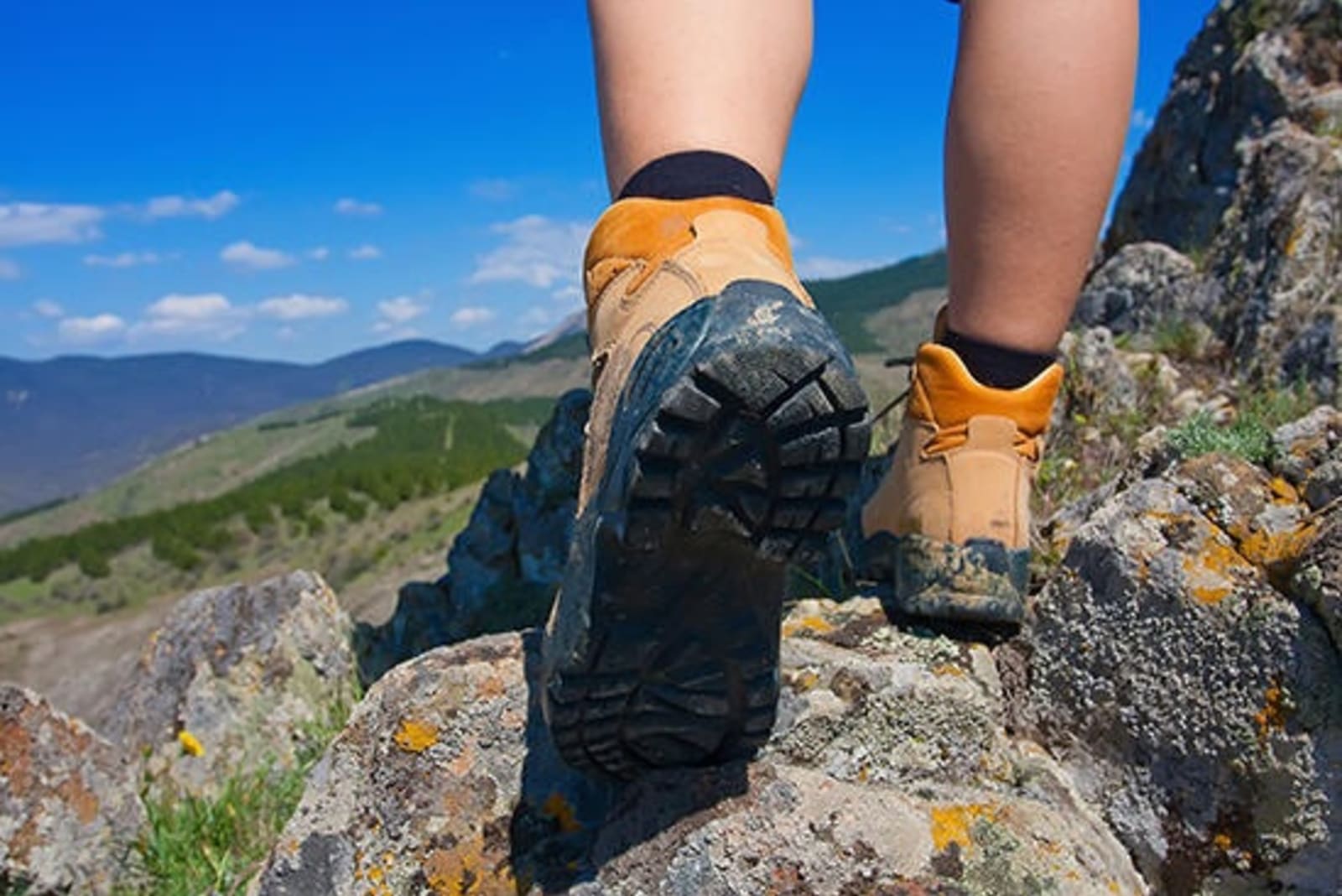 RS-equipment-hiking-boots-shutterstock_118653493.jpg