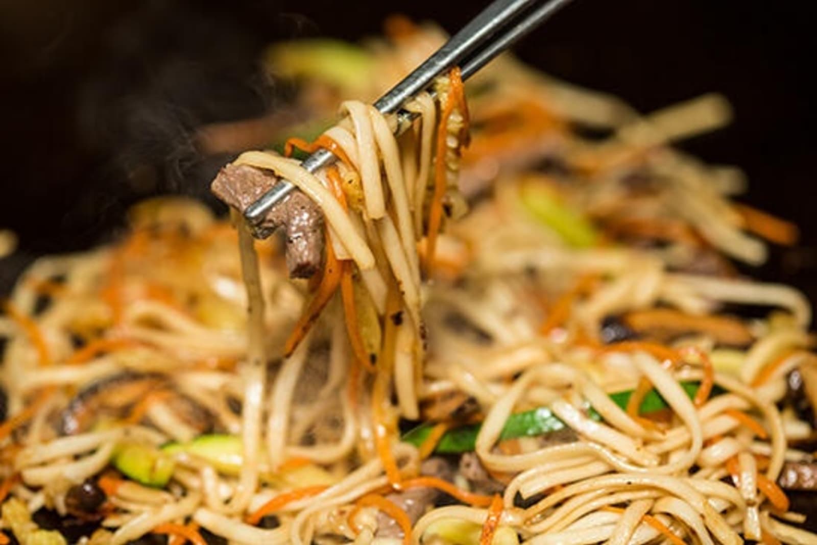 RS-pad-thai-shutterstock_235744960.jpeg