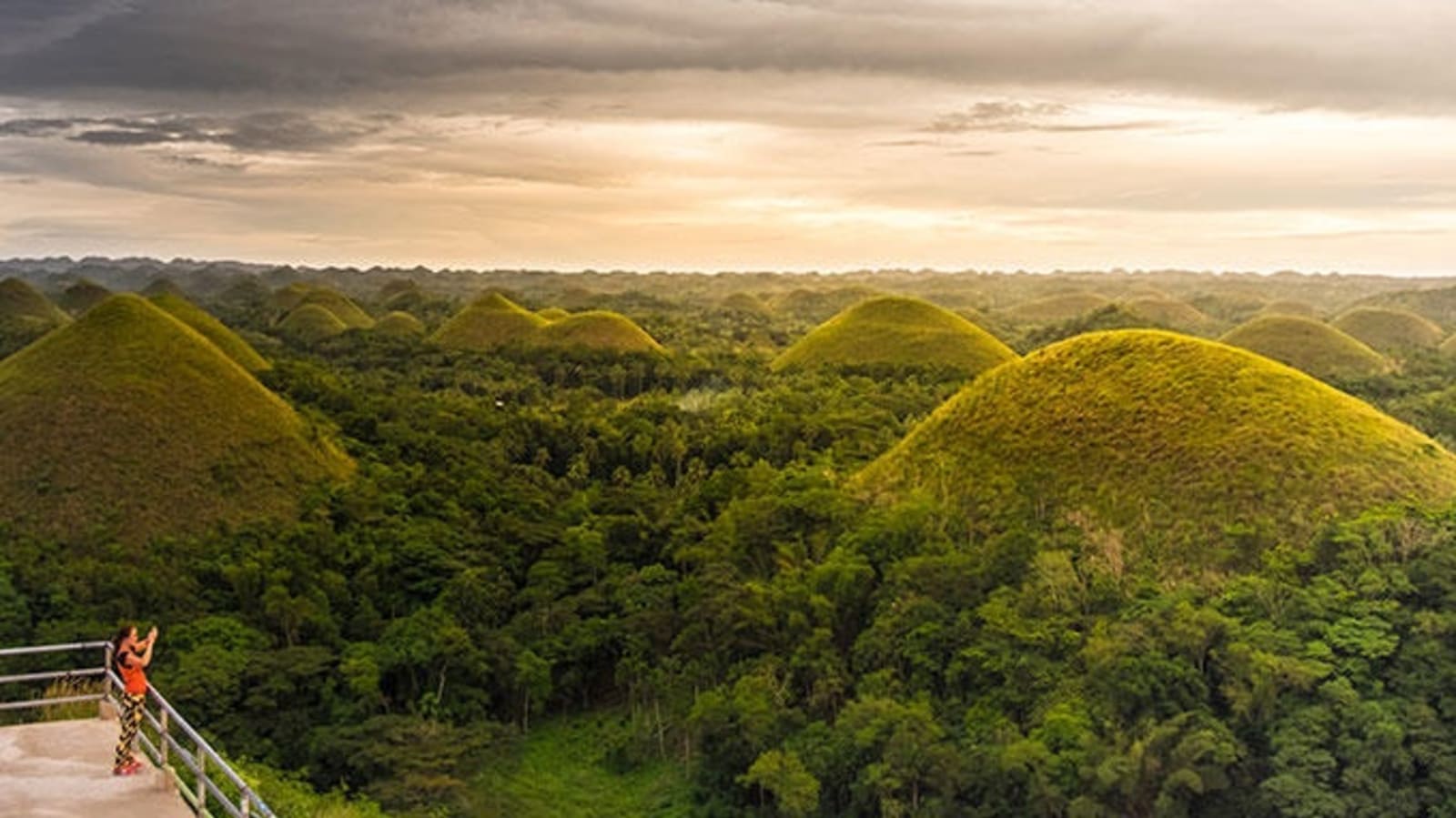 chocolate-hills-ps.jpg