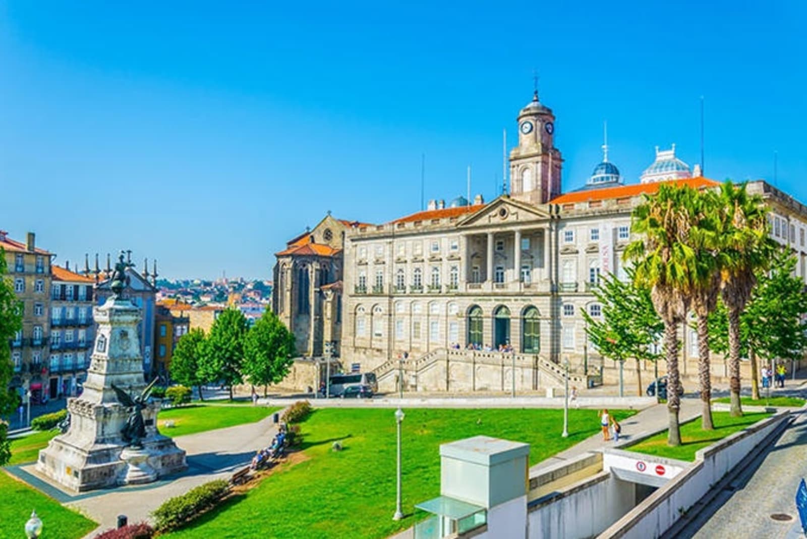 palacio-da-bolsa-porto.jpg