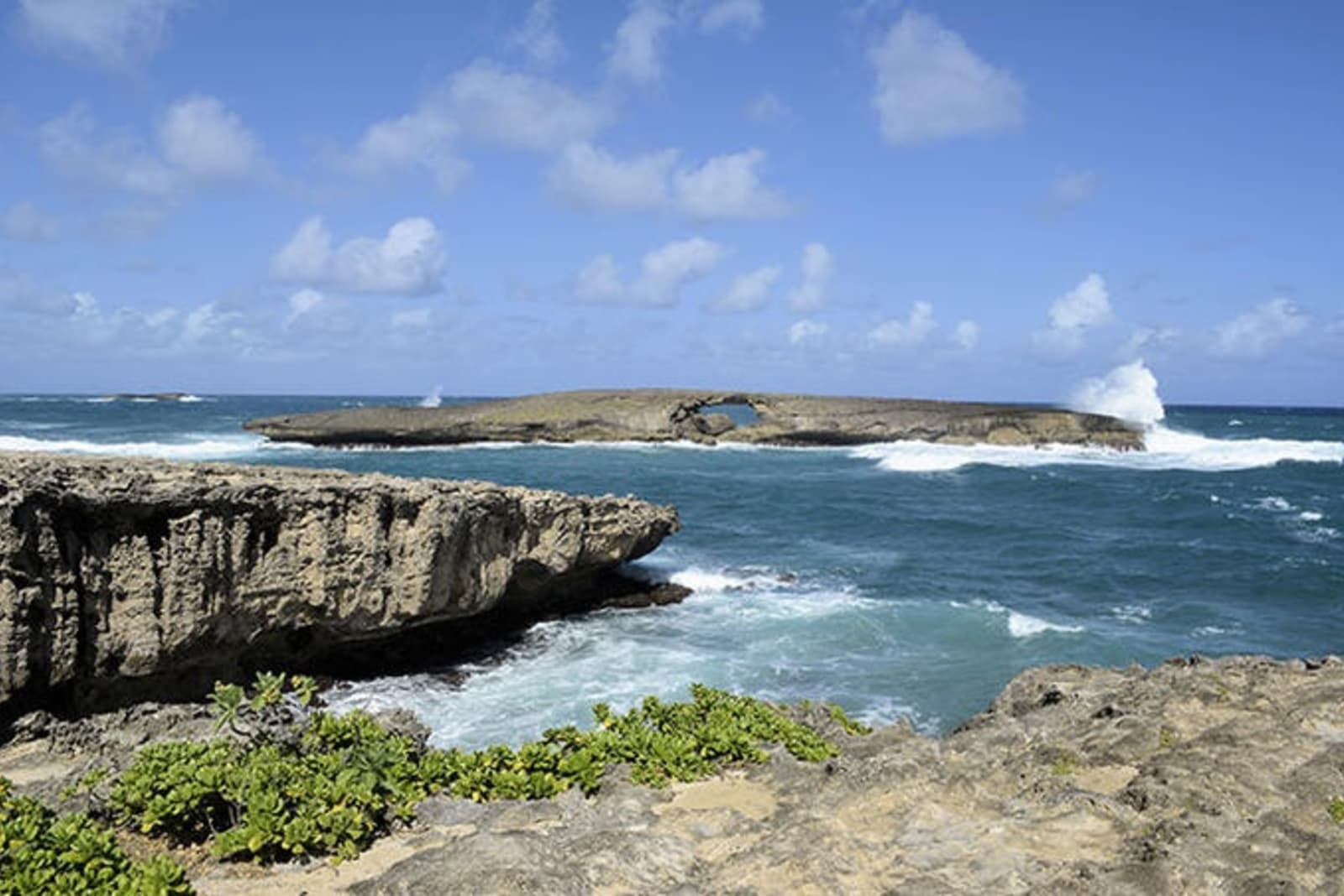 rs-2-laie-point-hawaii-shutterstock_354719777.jpg