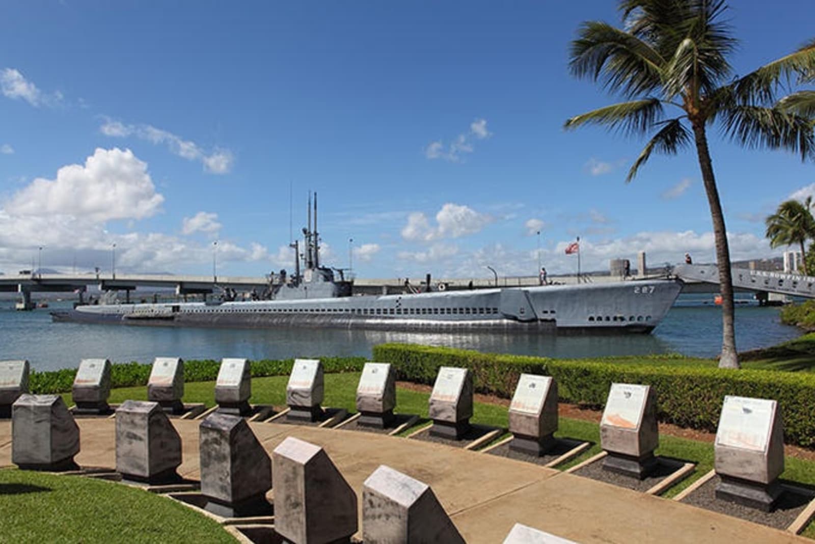 rs-5-pearl-harbor-hawaii-shutterstock_99540731.jpg