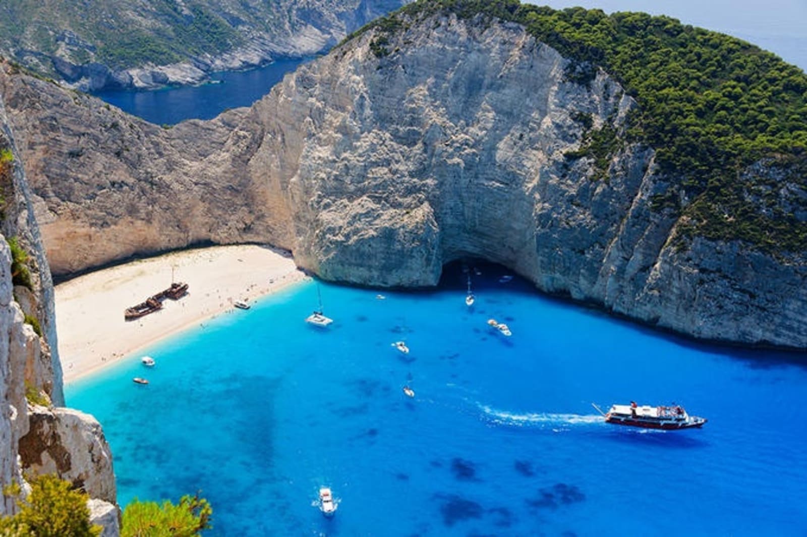 rs-7-zakynthos-greece-shutterstock_550112938.jpg