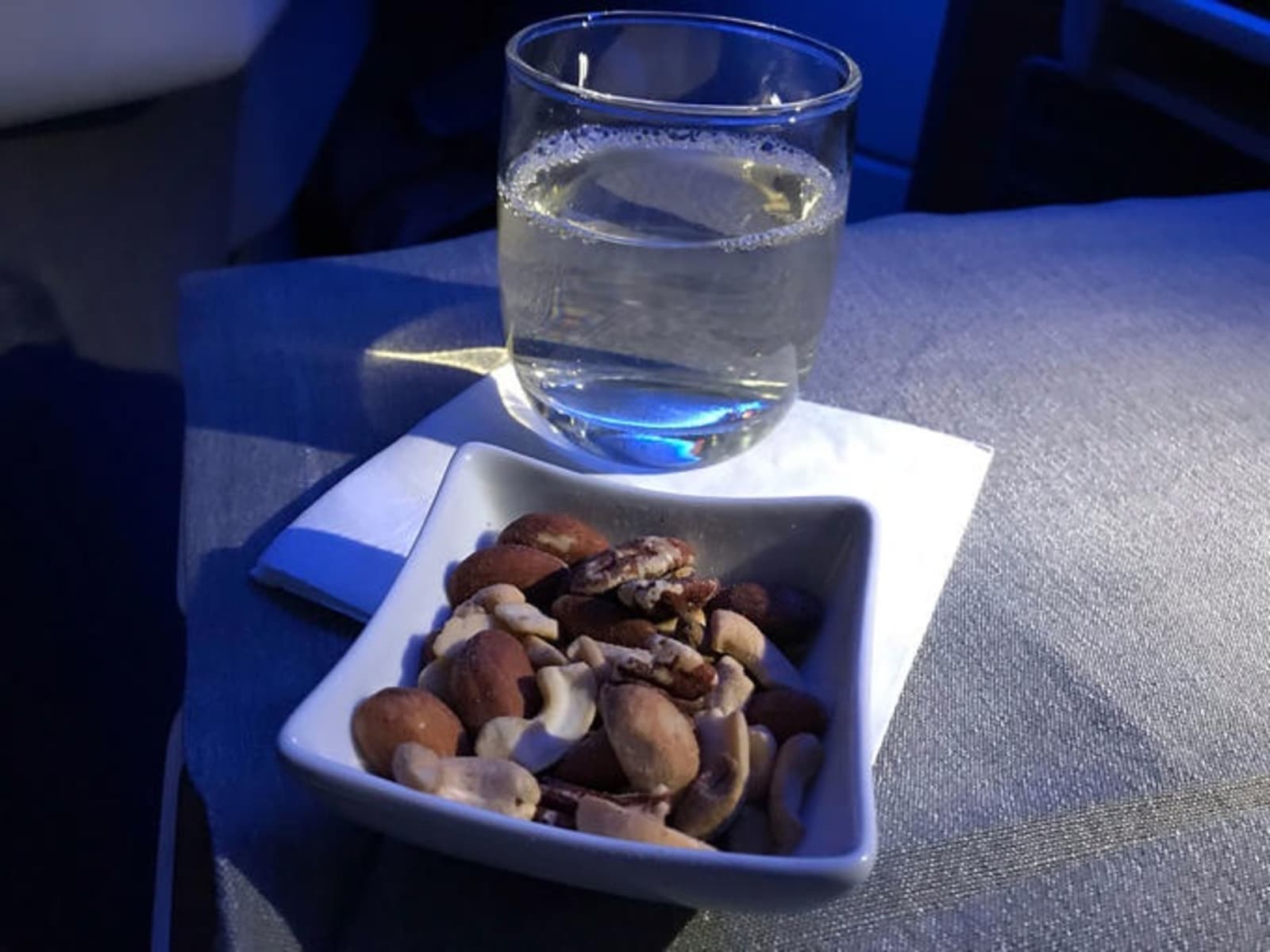 rs-8-nuts-and-wine-aa-business-class.jpg